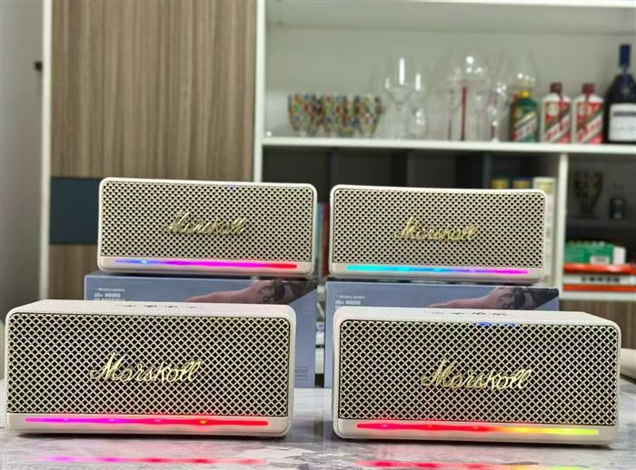 Bluetooth speaker pairs 20W 2400 mAh