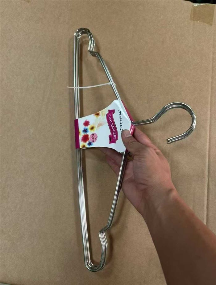 6 pcs 45 clothes hangers special price