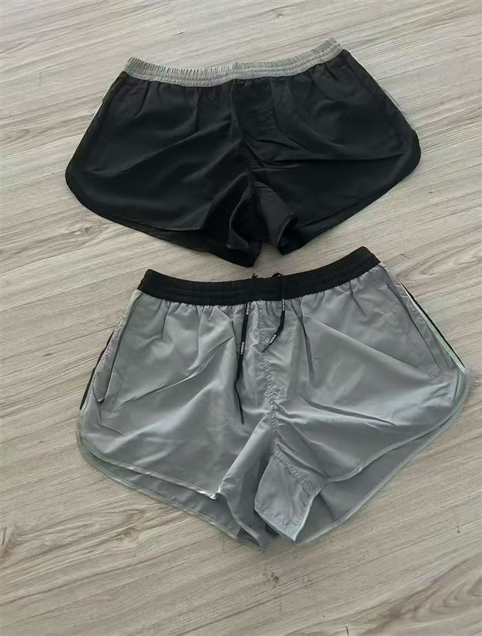 700 pcs shorts