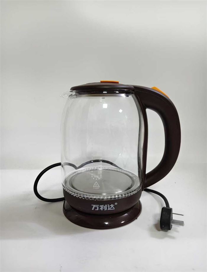 1 8 L water bottles 300 units